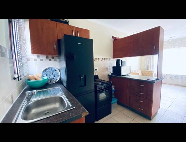 2 BEDROOM APARTMENT FOR SALE IN BRACKENHAM